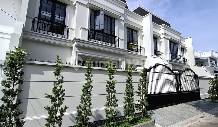 Brand New American Classic House in Elite Cempaka Putih Complex 2