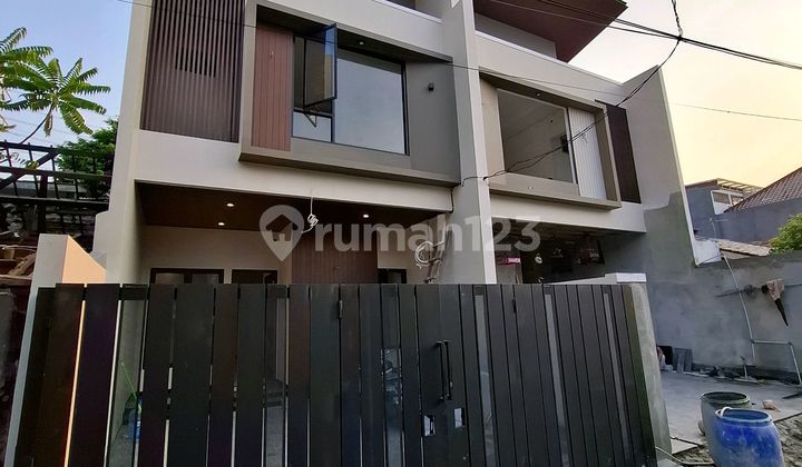 Rumah Brand New Design Modern Lingkungan Tenang Dekat Arion Mal