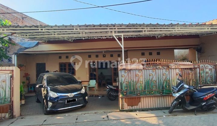 Dijual Rumah Murah di Kota Tangerang - Banten.
Strategis Dekat Perumahan Green Lake dan Poris Indah.