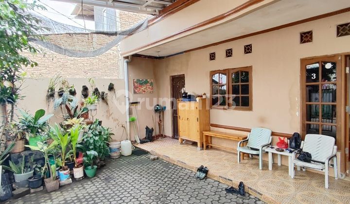 For Sale: Affordable House in Tangerang City - Banten.
Strategic Location Near Green Lake and Poris Indah Residential Areas. 2