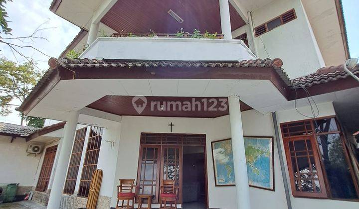 Rumah Megah Luas di Maguwoharjo Sleman Dekat Kampus Upn 1