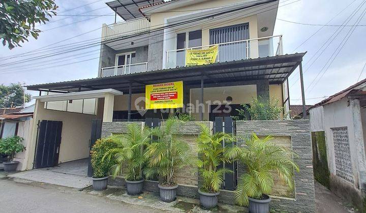 Rumah 2 Lantai Furnished Dalam Ringroad Dekat Tugu Yogyakarta 1