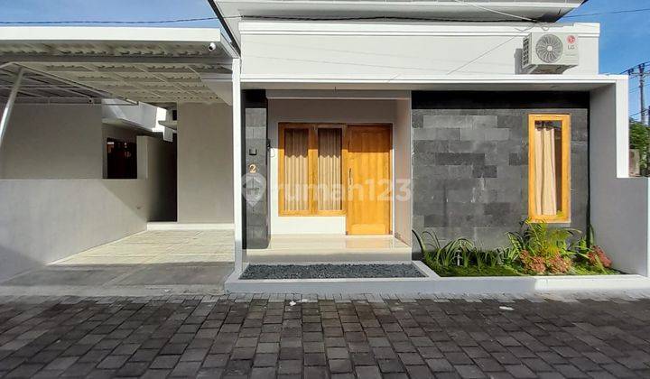 Rumah Modern Minimalis Dekat Jogja Bay Waterpark 1