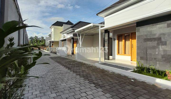 Rumah Modern Minimalis Dekat Jogja Bay Waterpark 2