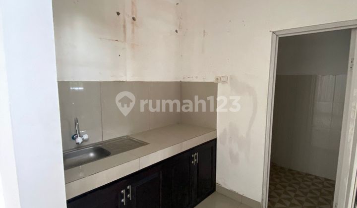 Rumah Baru Unfurnished SHM Dekat Pusat Kota Yogyakarta 6