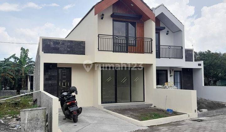 Rumah Scandinavian Lingkungan Perumahan Dekat Candi Prambanan 2