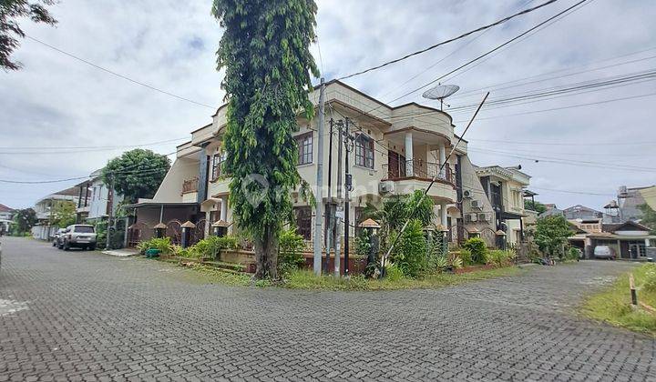 Rumah Megah Dalam Perum Elite Dekat Tugu Yogyakarta 2