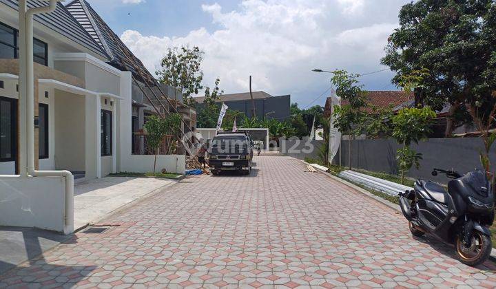 Rumah Scandinavian Cantik Dalam Perum Dekat Bandara Adi Sucipto 2