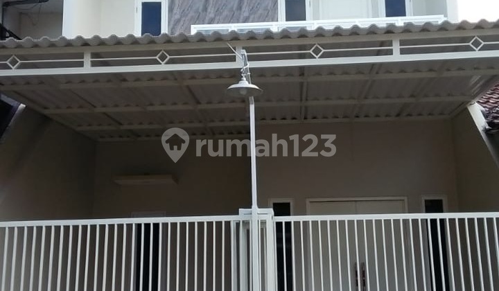 Rumah 2 Lantai Pondok Tjandra Rungkut Sidoarjo Waru Raya Merr