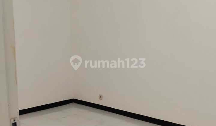 Dijual Rumah Siap Huni Area Nirwana Eksekutif 2
