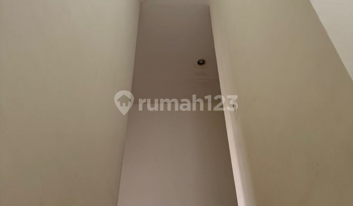 Dijual Rumah Murah 2 Lantai Kawasan Pondok Tjandra Indah 2