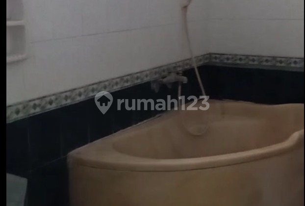 For Rent Cheap Luxury House Finished Renovation Ready to Occupy Rungkut Area 2