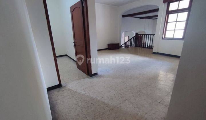 Luas Nyaman Dan Aman, Dekat Ke Jalan Utama, Disewakan Rumah 2 Lantai Bagus Unfurnished SHM di Setrasari Indah Sukarasa Sukasari Bandung Kota, Bandung 24