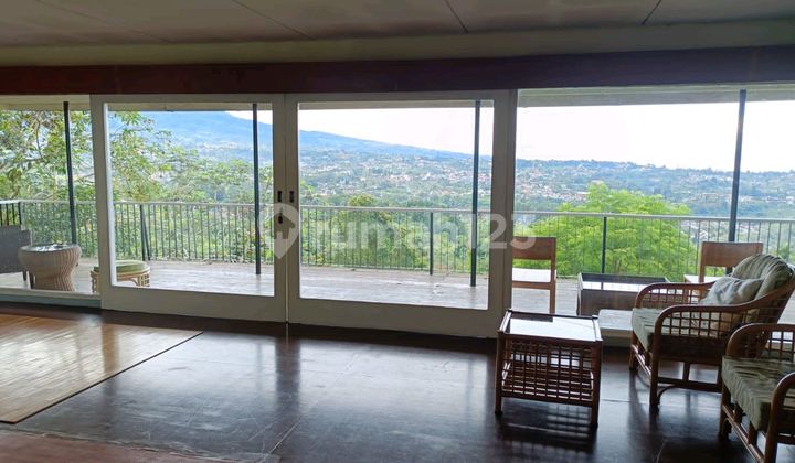Di Jual Villa Area Cisarua View 3 Gunung Sangat Langka