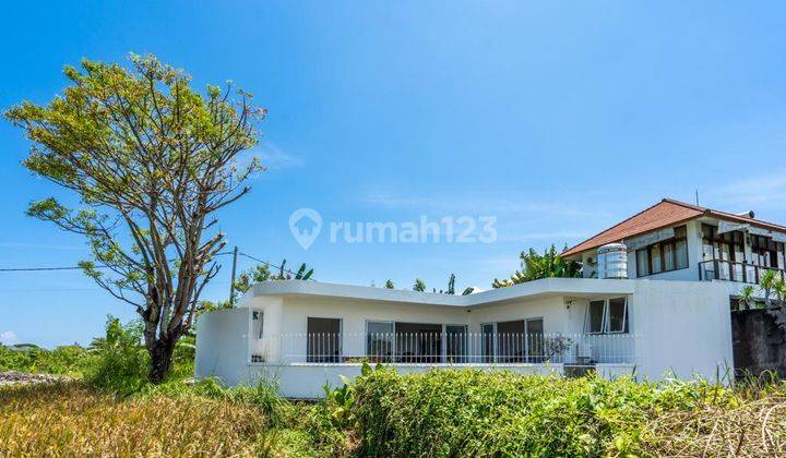 Beautiful Villa Berawa With Rare Full Green Belt Rice Field View 1