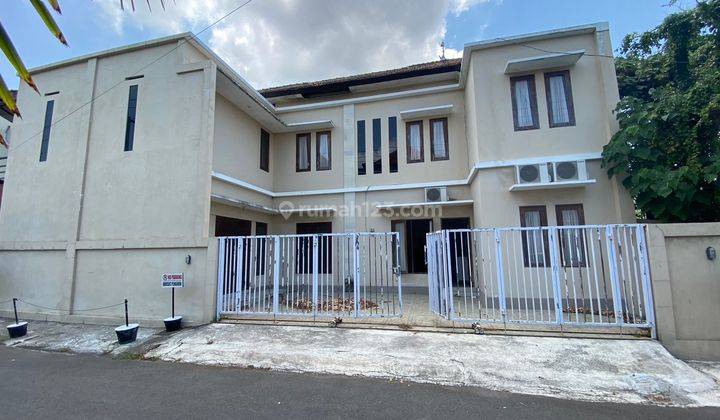 Rumah Minimalis Dekat Sunset Road  1