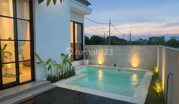 One Bedroom Modern Villa In Berawa With Beautiful Sunset View 1