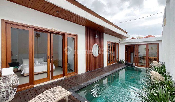 Modern Tropical Villa Canggu 10 Mins To Batubolong Beach 1