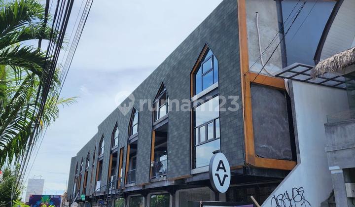 For Sale: 3-Story Shophouse in a STRATEGIC Location, Shortcut in Berawa Canggu 1