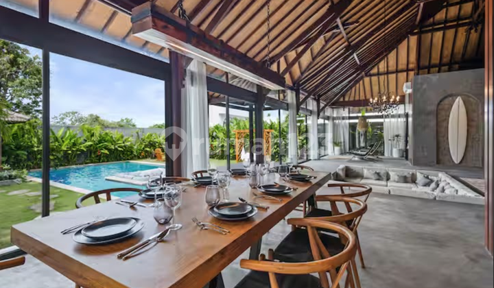 BRAND NEW VILLA IN INDONESIAN ETHNIC STYLE LOCATED IN UNGASAN