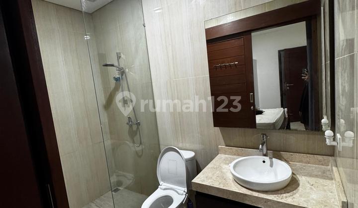 House Semi Villa In Taman Giri Asri 2