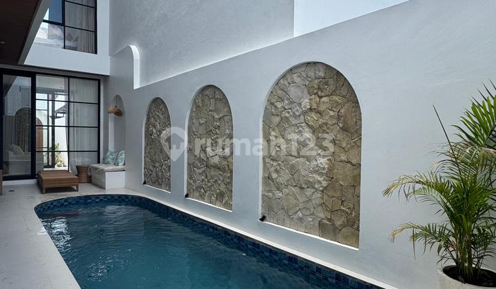 Leasehold Santorini Villa In Balangan Ungasan Leasehold Santorini Villa In Balangan Ungasan