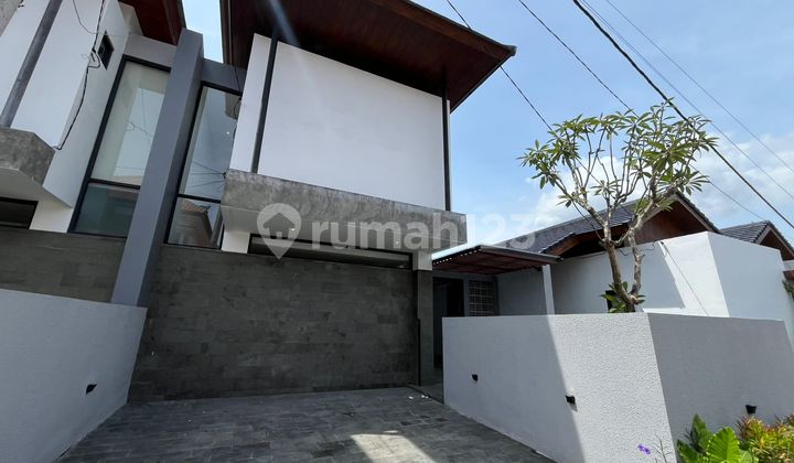 BRAND NEW MODERN MINIMALIST VILLA IN QUIET AREA SANUR