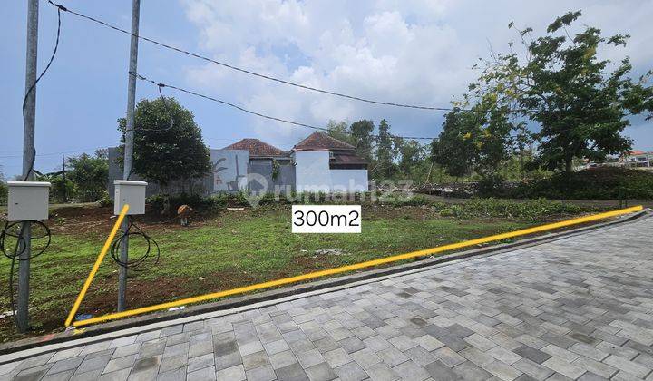 For Sale Land in Villa Environment on Jalan Tulip Pura Masuka 1