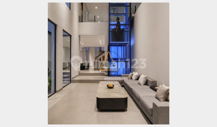 Luxury Villa On 1000 Sqm Of Land in Sanur 2