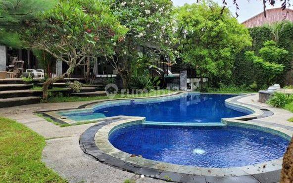 For Rent Big Villa Quite In Area Mumbul Nusa Dua 1