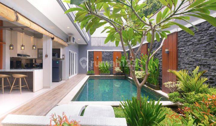 Dijual Modern Style Villa Berlokasi di Kerobokan 1