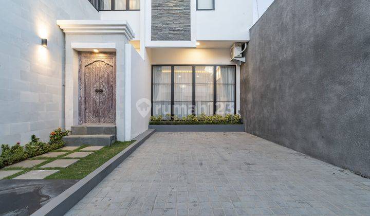 Brand New Villa For Sale Located In Pecatu Graha Area 2