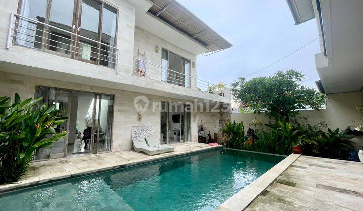 Dijual Modern Villa Berlokasi di Kawasan Kerobokan Badung 1