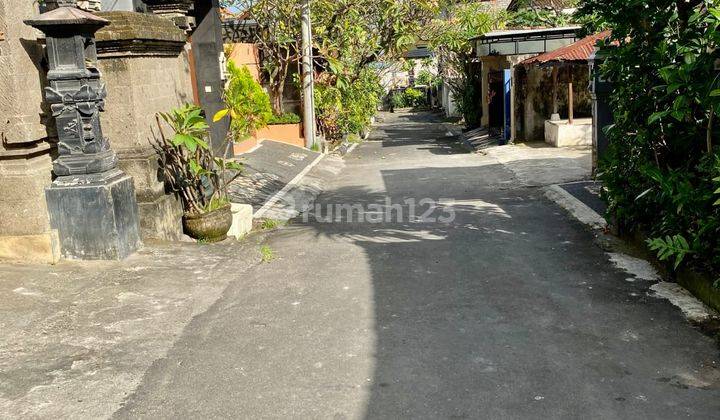 Dijual Rumah Style Balinese Berlokasi di Jalan Tunjung Sari 2