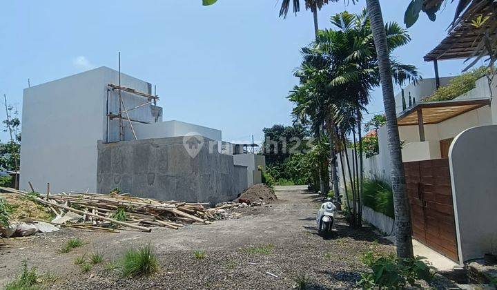 Dijual Tanah Lingkungan Villa di Jalan Puri Indah Kapuk Ungasan 2