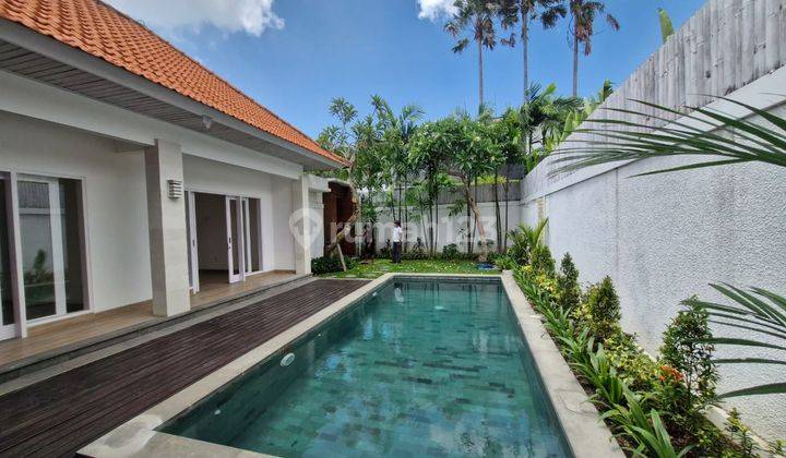 Tropical Villa For Rent Location In Berawa 1