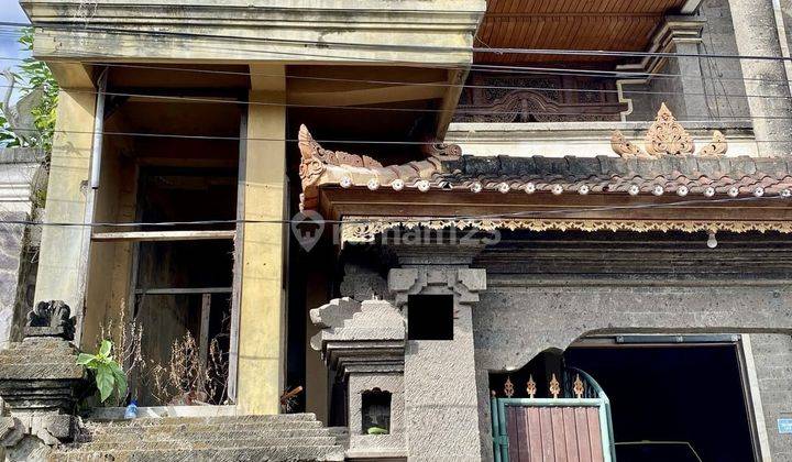 Dijual Rumah Style Balinese Berlokasi di Jalan Tunjung Sari 1