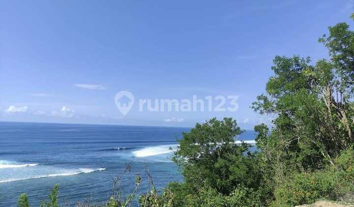 Tanah Loss Tebing di Pantai Tanah Barak Kuta Selatan 2