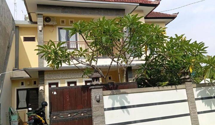 Dikontrakkan Rumah Semi Villa Lantai 2 di Taman Giri Mumbul 1