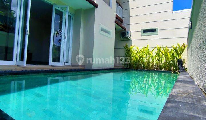 Dijual Villa Modern Minimalis di Siligita Nusa Dua 1