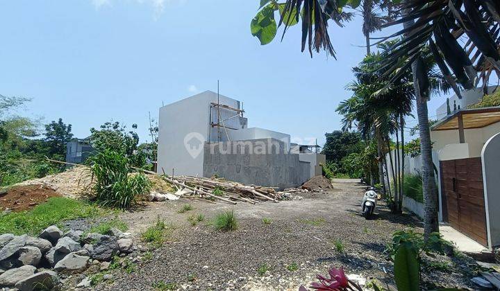 Dijual Tanah Lingkungan Villa di Jalan Puri Indah Kapuk Ungasan 2