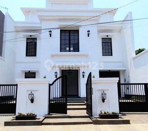 Dijual Rumah Colonial Modern Style di Kertajaya  1