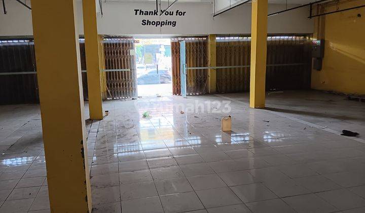 For Rent Commercial Warehouse Located on Jalan Utama Gatsu Barat 2