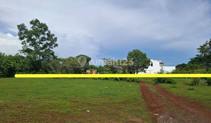 Land for sale located near Melasti Beach on Jalan Tunjung Ungasan 2