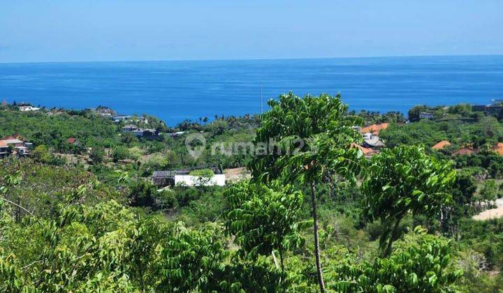 Land for sale with ocean view on Jalan Tunjung Ungasan 1