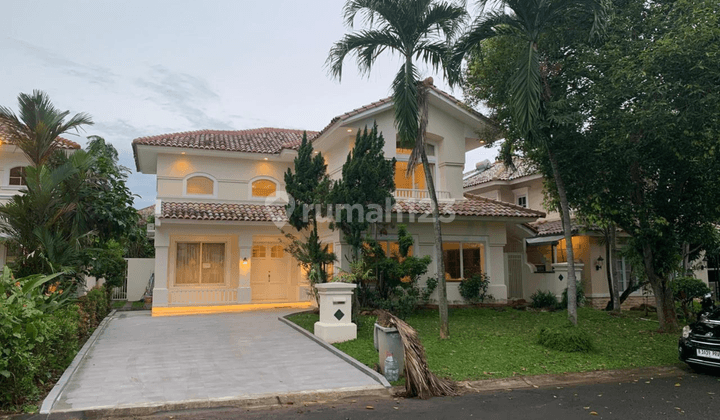Disewakan Rumah Furnish Baru di Mediterania Golf, Lippo Karawaci 1
