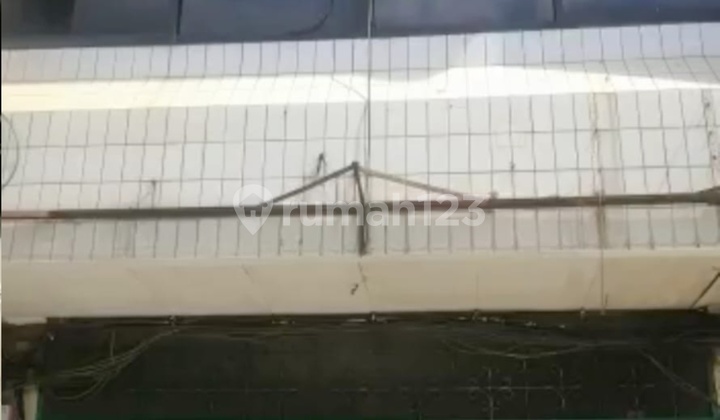 3-Storey Shop House Ready to Use Location Cengkareng Ring Road West Jakarta 2