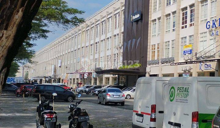 Ruko siap pakai  murah bagus lokasi .Boulevard  green lake city 1