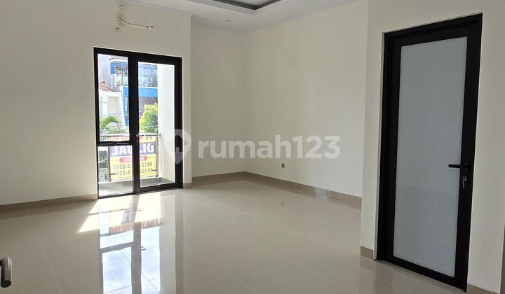 Rumah 2 Lt Brand New Lokasi.kav Dki Jakarta Barat 2