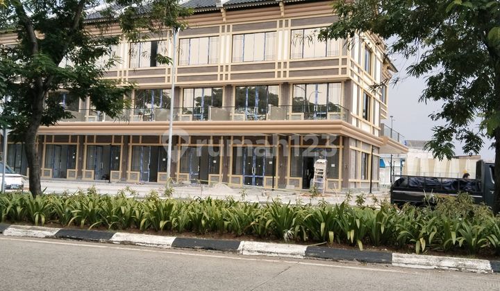 Rental 3-Story Row Shop in Korean Town – Suitable for Business & Office